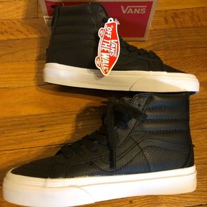 New in Box Vans Skate Hi Top Zip Premium Leather